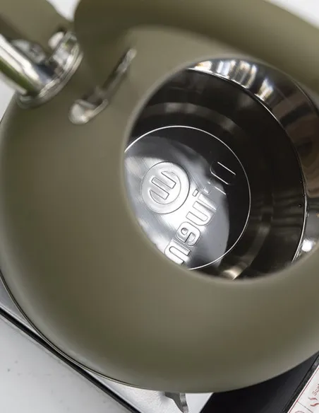 pava-silbadora-acero-inoxidable-19-litros-verde-militar (4).webp