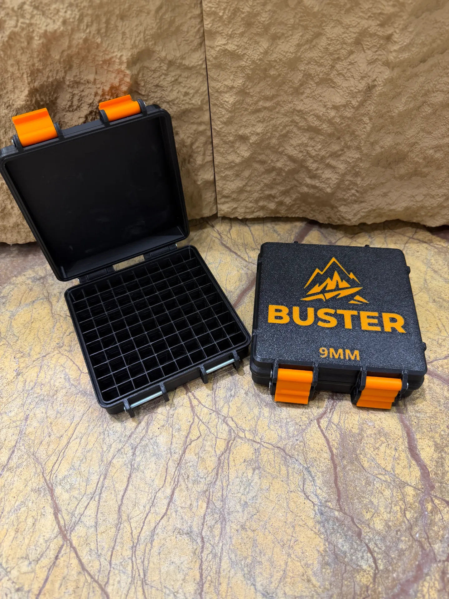 Caja Porta Munición BUSTER 9mm x 100