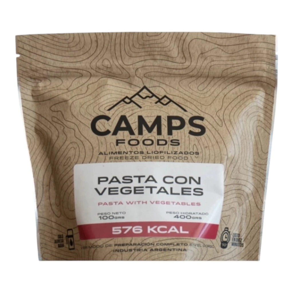 Pasta con vegetales salteados